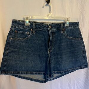 Abercrombie & Fitch The A Line Mid Rise Curve Love Jean Women’s  Shorts